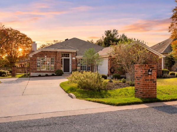 604 Cutty TRL, Lakeway, TX 78734