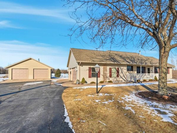 1150 W LAKE STREET, Chilton, WI 53014