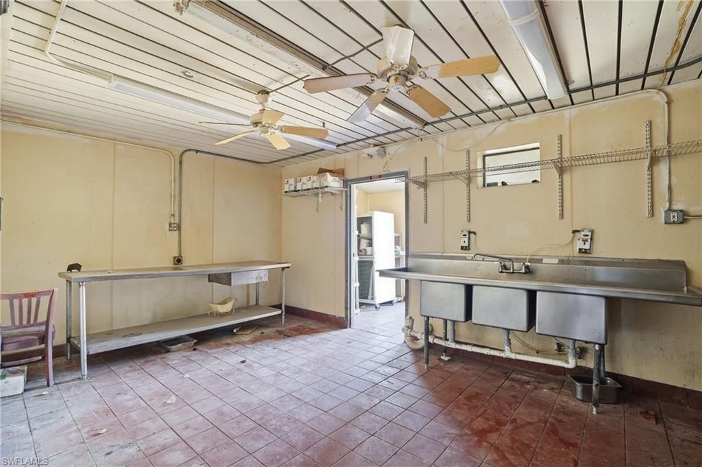 16541 San Carlos Blvd, Fort Myers, FL 33908 Photo