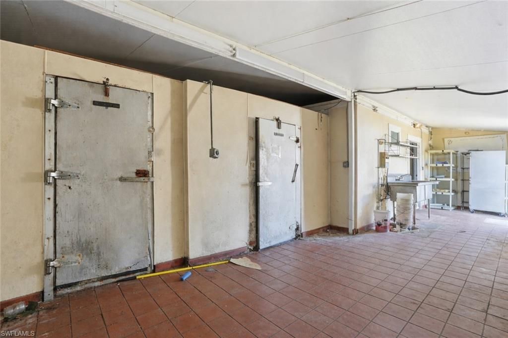 16541 San Carlos Blvd, Fort Myers, FL 33908 Photo