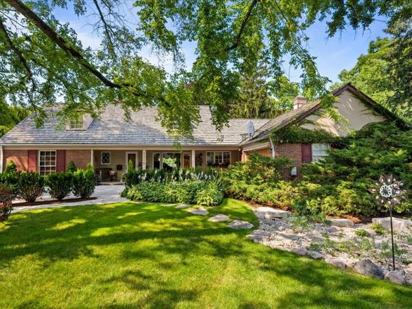 1215 Spruce Street, Winnetka, IL 60093