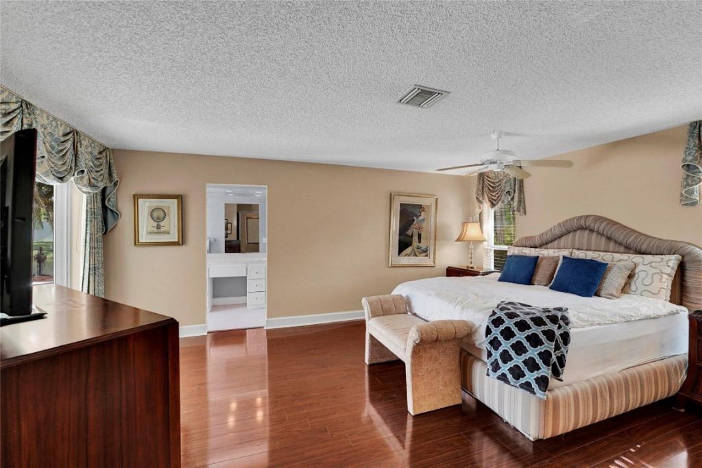 9800 NW 10th Court, Plantation, FL 33322 Photo