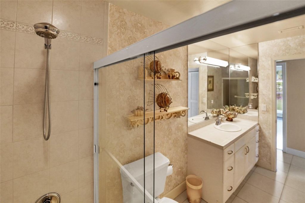 9800 NW 10th Court, Plantation, FL 33322 Photo