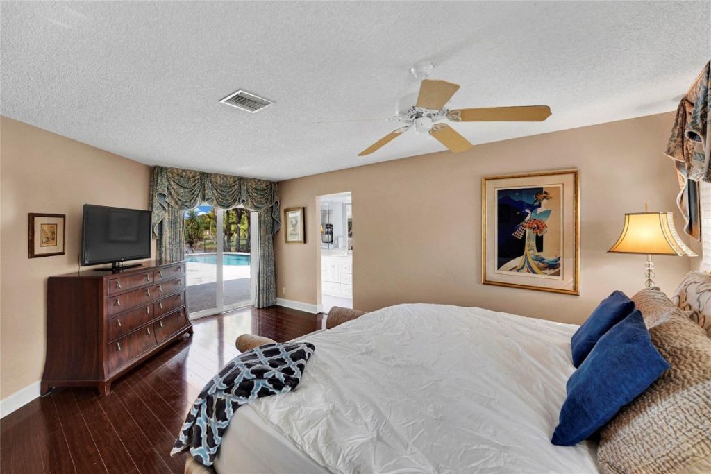 9800 NW 10th Court, Plantation, FL 33322 Photo