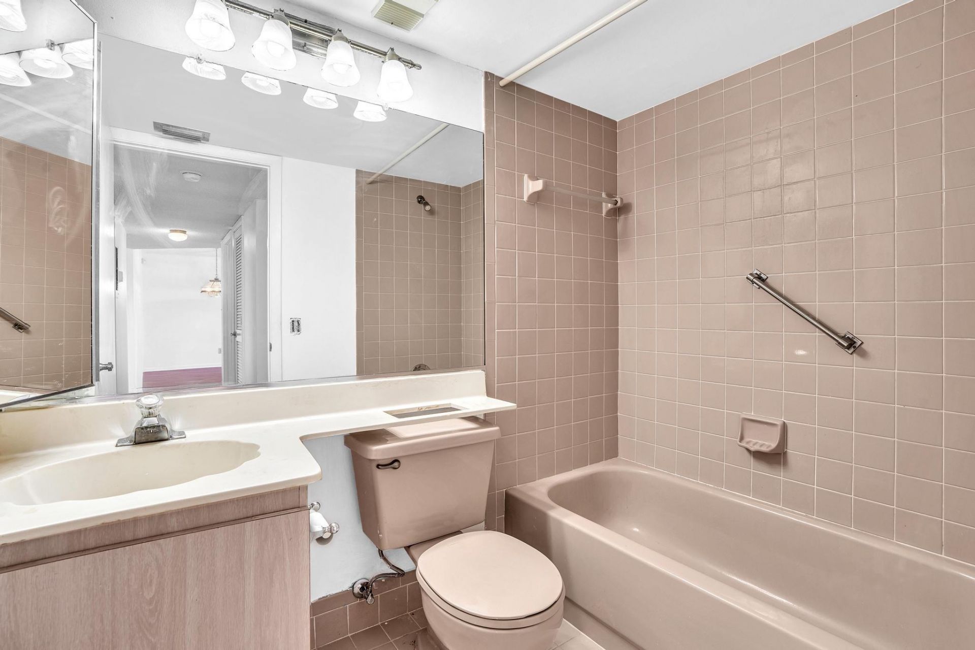 4930 E Sabal Palm Boulevard, Unit 409, Tamarac, FL 33319 Photo