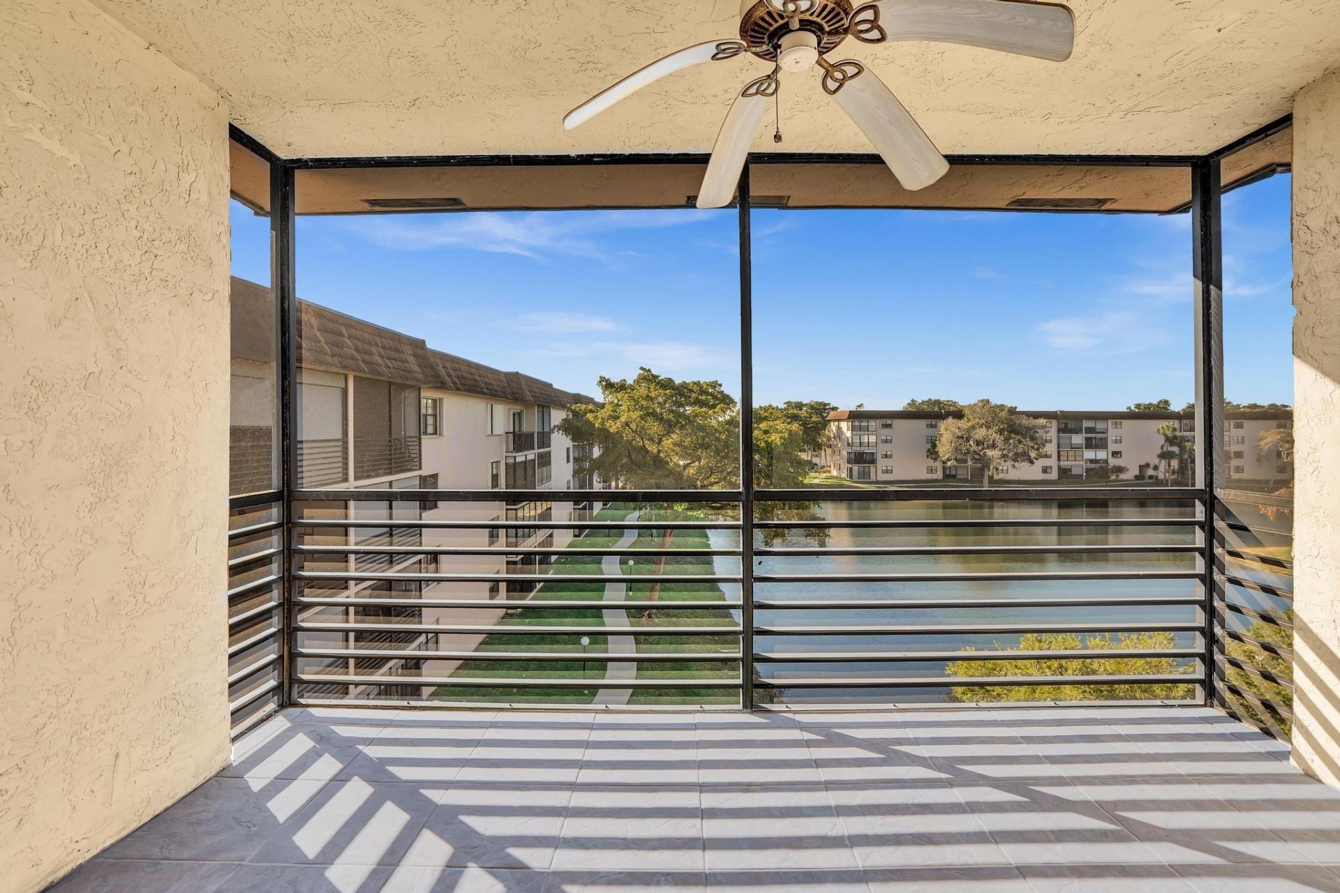 4930 E Sabal Palm Boulevard, Unit 409, Tamarac, FL 33319 Photo