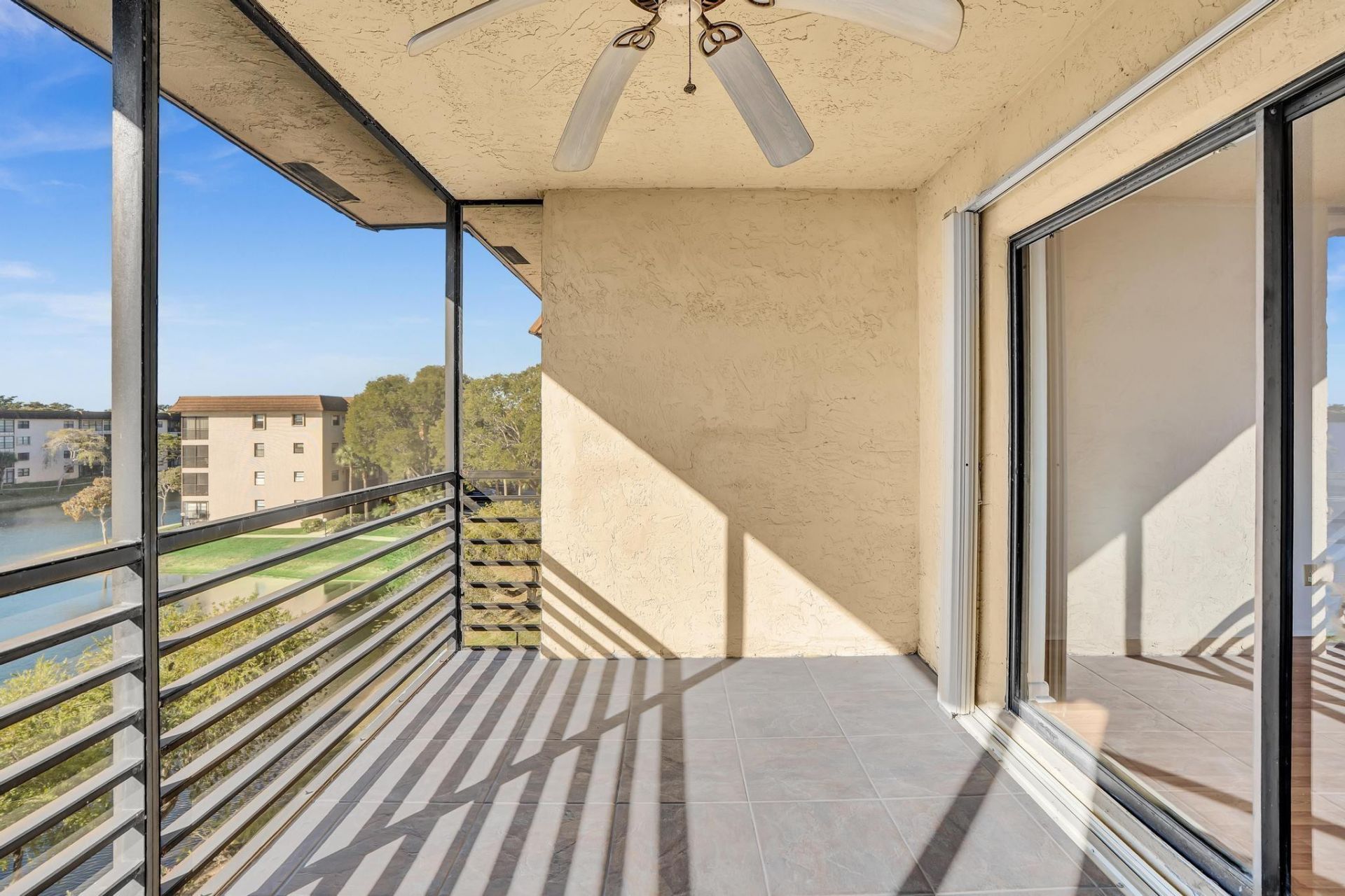 4930 E Sabal Palm Boulevard, Unit 409, Tamarac, FL 33319 Photo