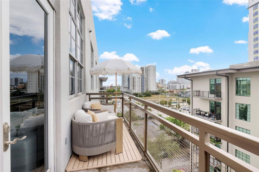 411 NW 1st Avenue, Unit 703, Fort Lauderdale, FL 33301 Photo