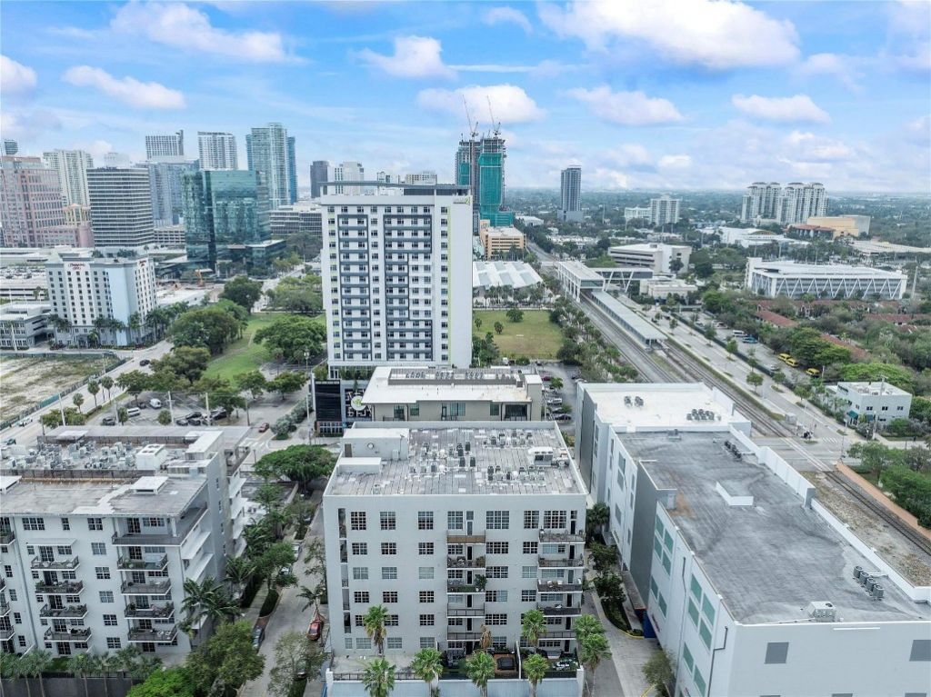411 NW 1st Avenue, Unit 703, Fort Lauderdale, FL 33301 Photo