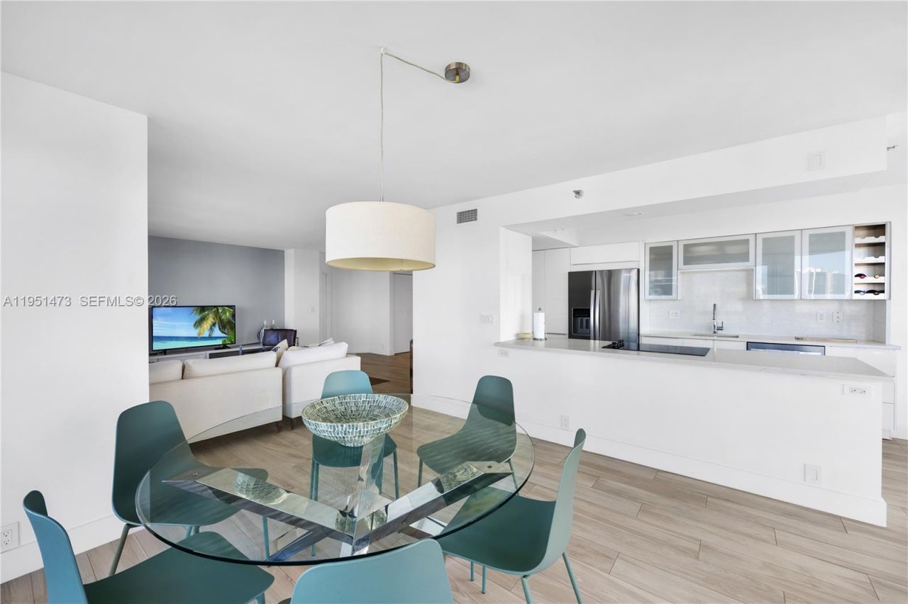 3530 Mystic Pointe Dr , Unit 1206, Aventura, FL 33180 Photo