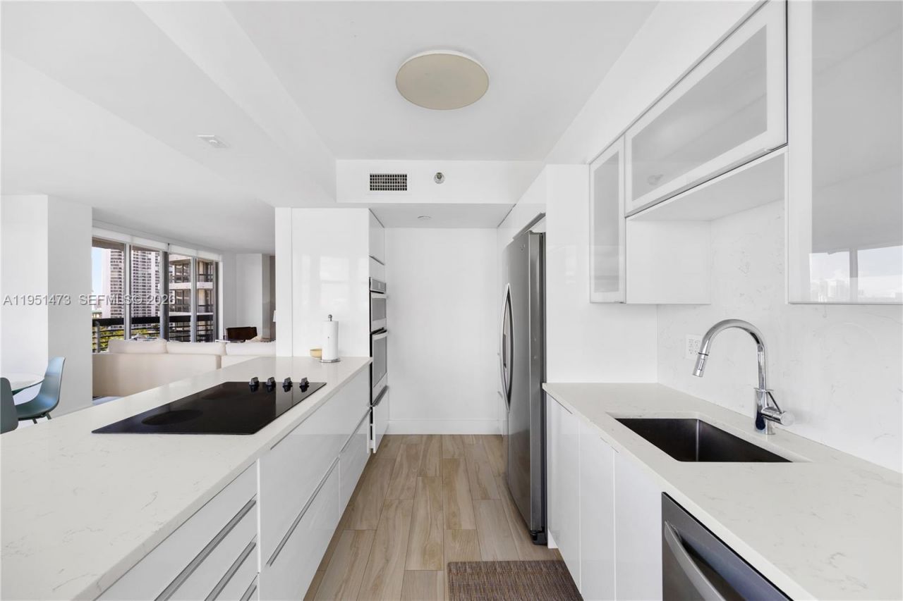 3530 Mystic Pointe Dr , Unit 1206, Aventura, FL 33180 Photo