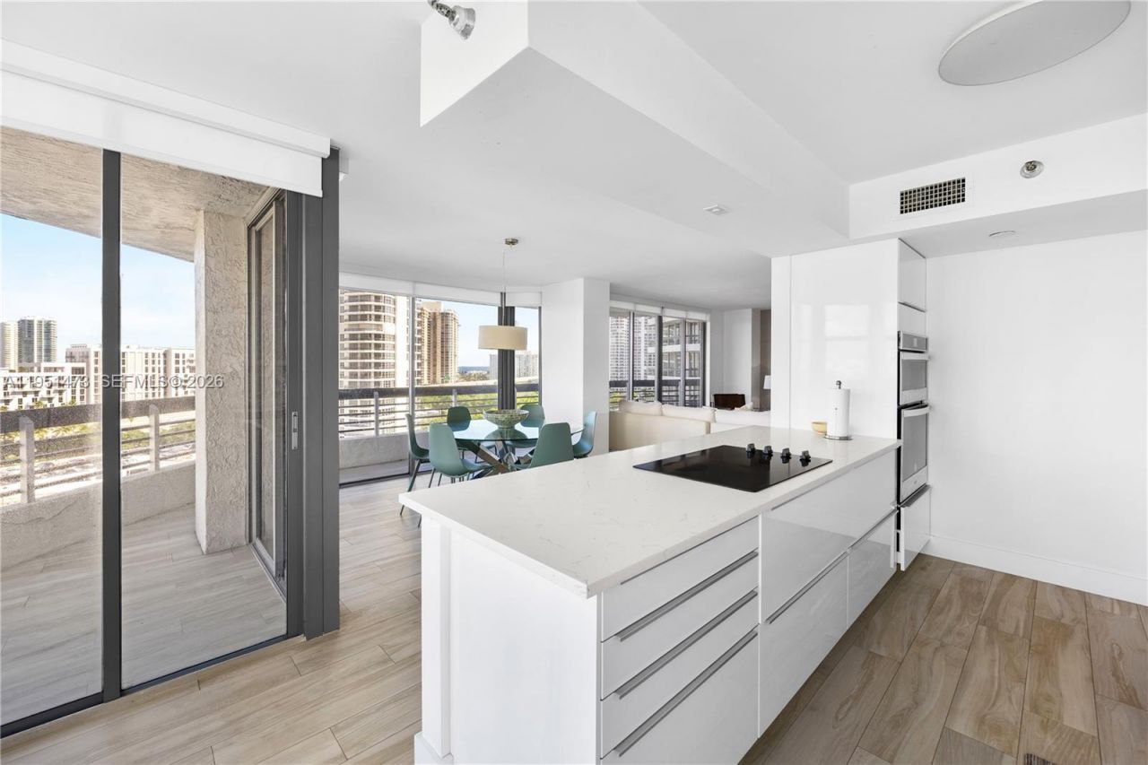 3530 Mystic Pointe Dr , Unit 1206, Aventura, FL 33180 Photo