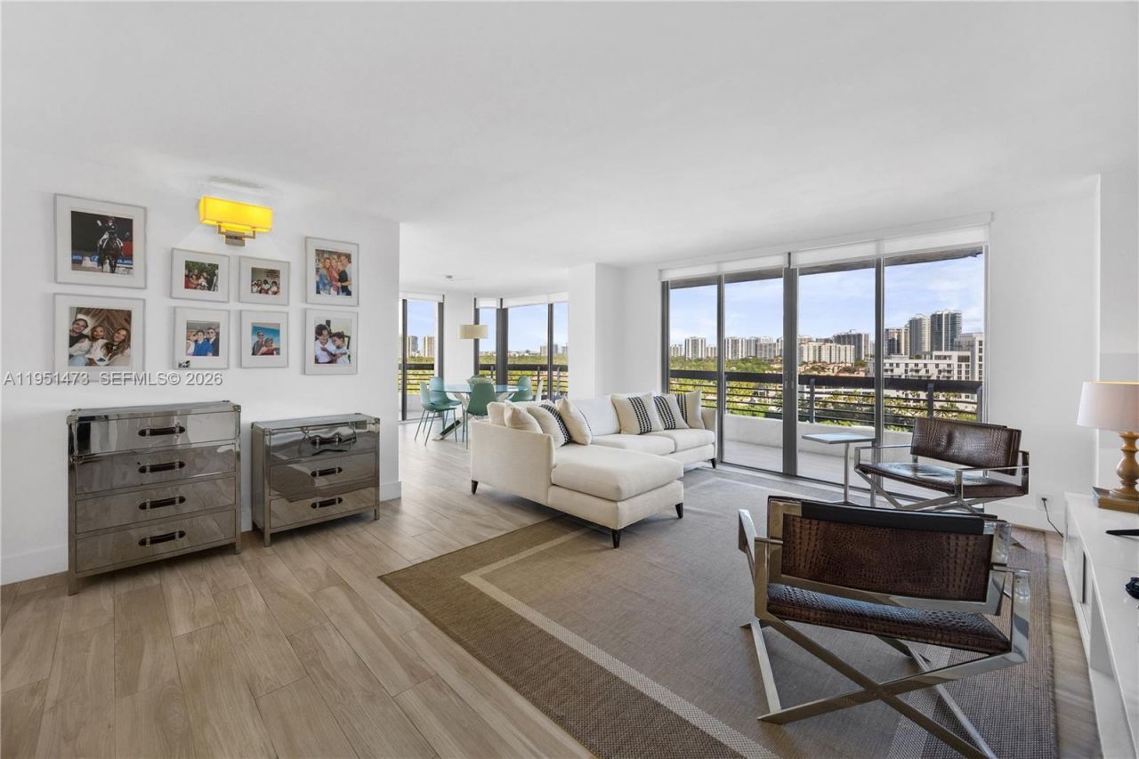 3530 Mystic Pointe Dr , Unit 1206, Aventura, FL 33180 Photo