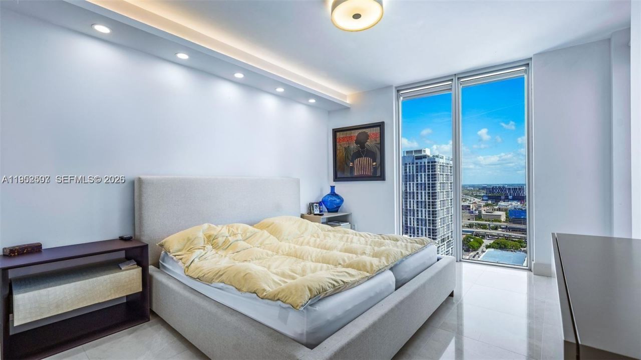 185 SW 7 Th Street, Unit 2911, Miami, FL 33130 Photo