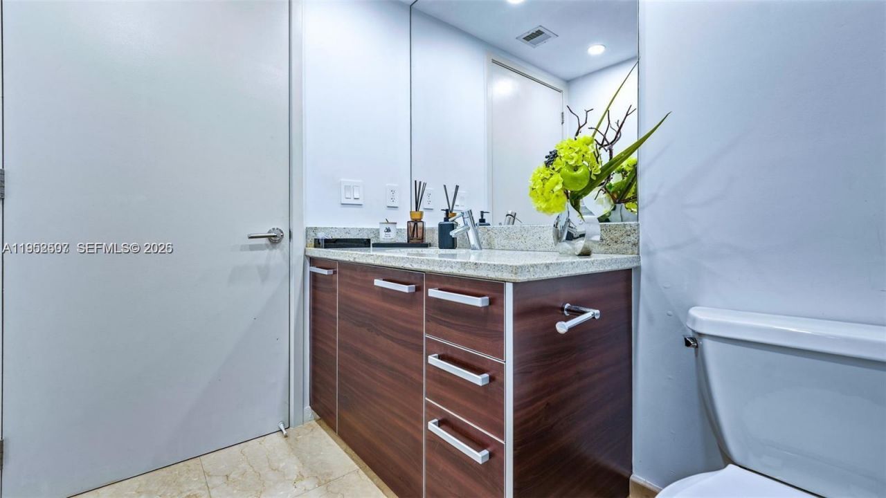 185 SW 7 Th Street, Unit 2911, Miami, FL 33130 Photo