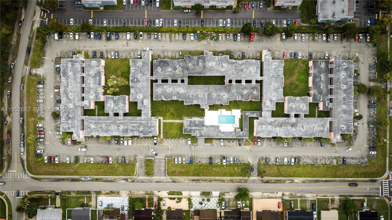 19701 SW 114th Ave , Unit 364, Miami, FL 33157 Photo