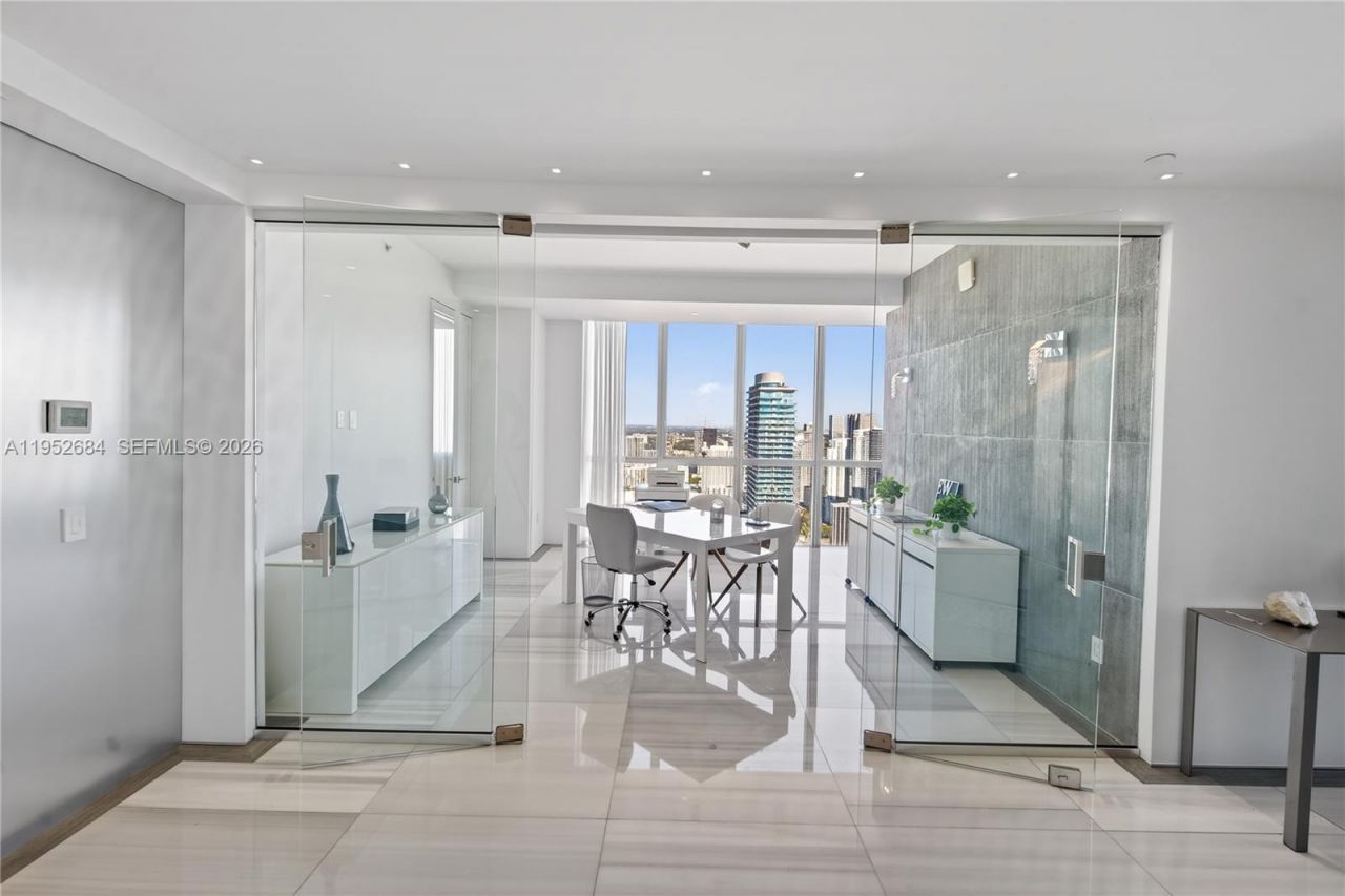 1100 Biscayne Blvd, Unit 5306, Miami, FL 33132 Photo