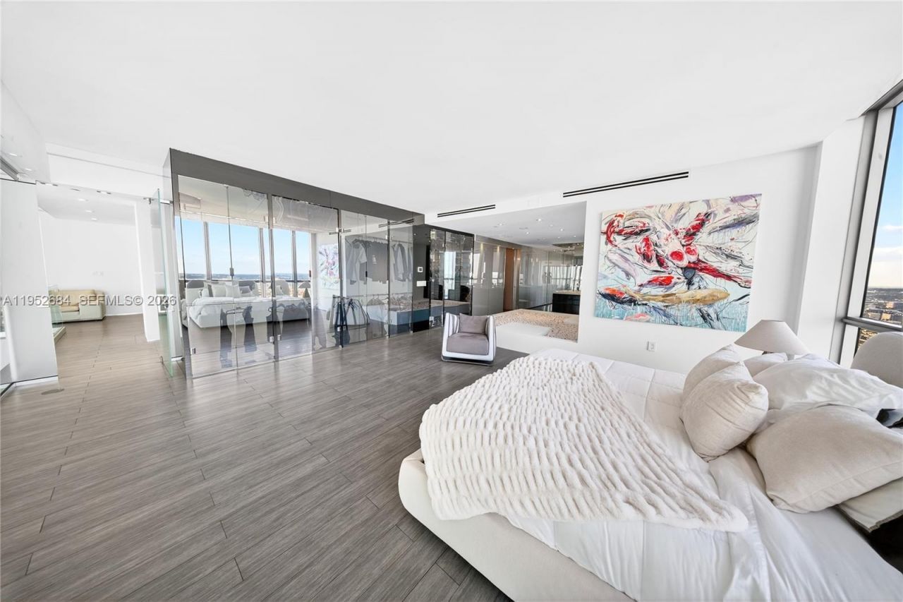 1100 Biscayne Blvd , Unit 5306, Miami, FL 33132 Photo