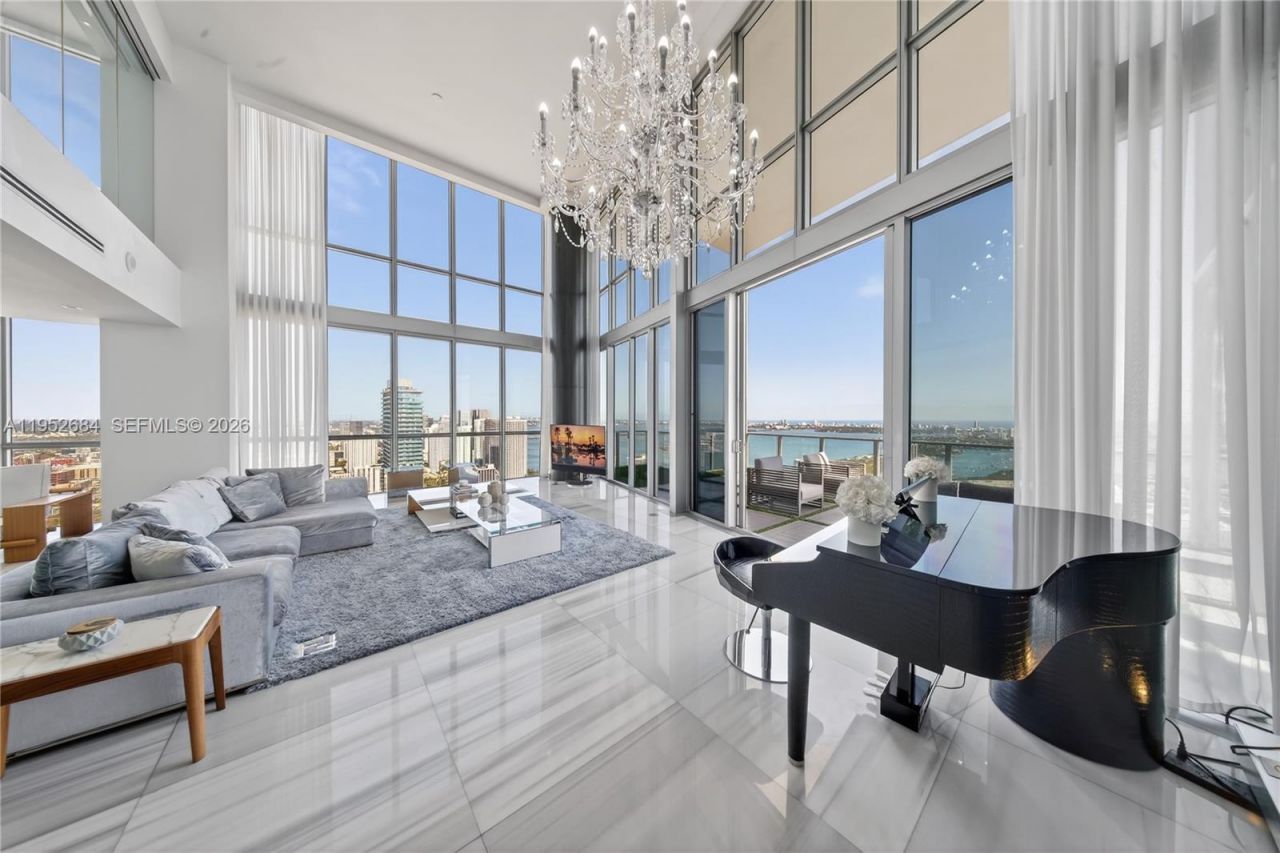 1100 Biscayne Blvd, Unit 5306, Miami, FL 33132 Photo