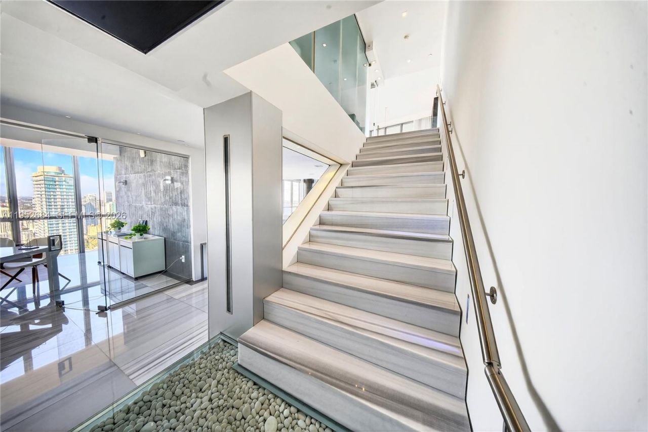 1100 Biscayne Blvd , Unit 5306, Miami, FL 33132 Photo