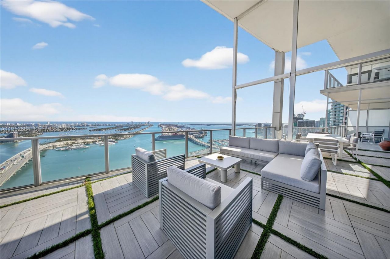 1100 Biscayne Blvd, Unit 5306, Miami, FL 33132 Photo