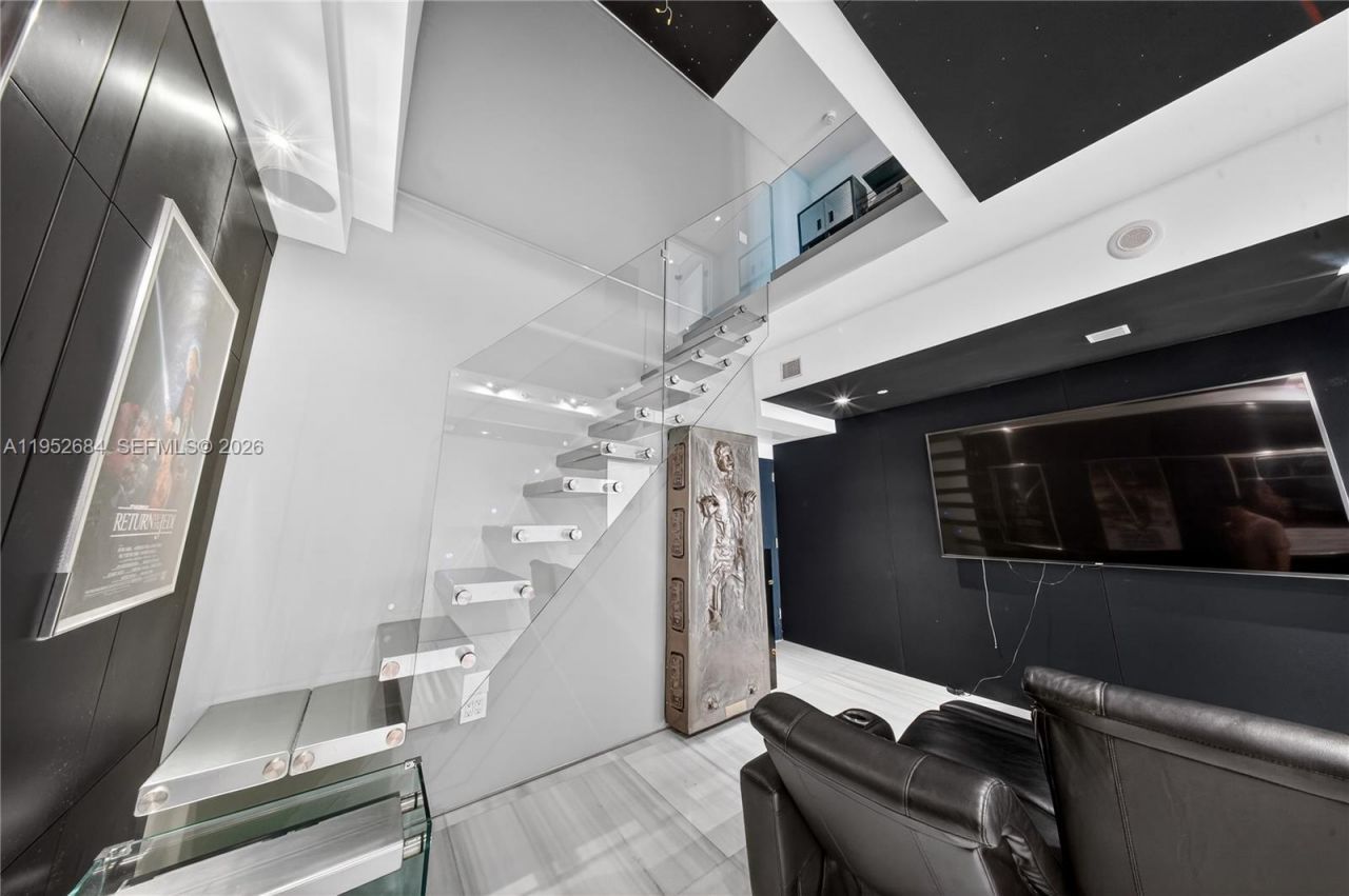 1100 Biscayne Blvd , Unit 5306, Miami, FL 33132 Photo