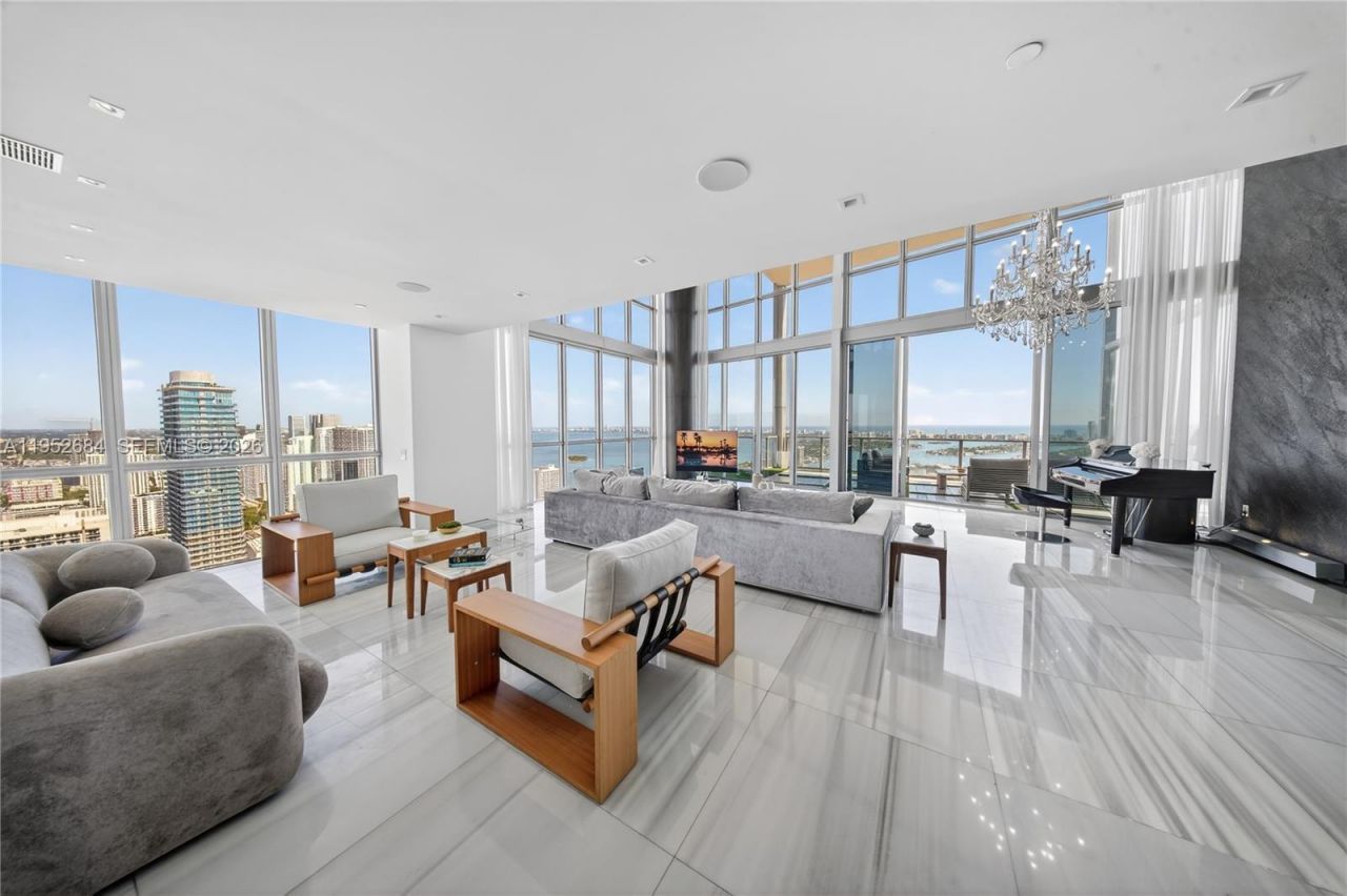 1100 Biscayne Blvd , Unit 5306, Miami, FL 33132 Photo