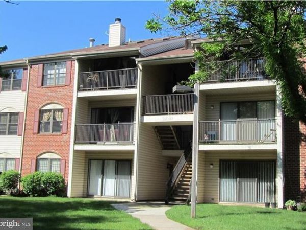 7 VOSCEK CT, LAWRENCE, NJ 08648