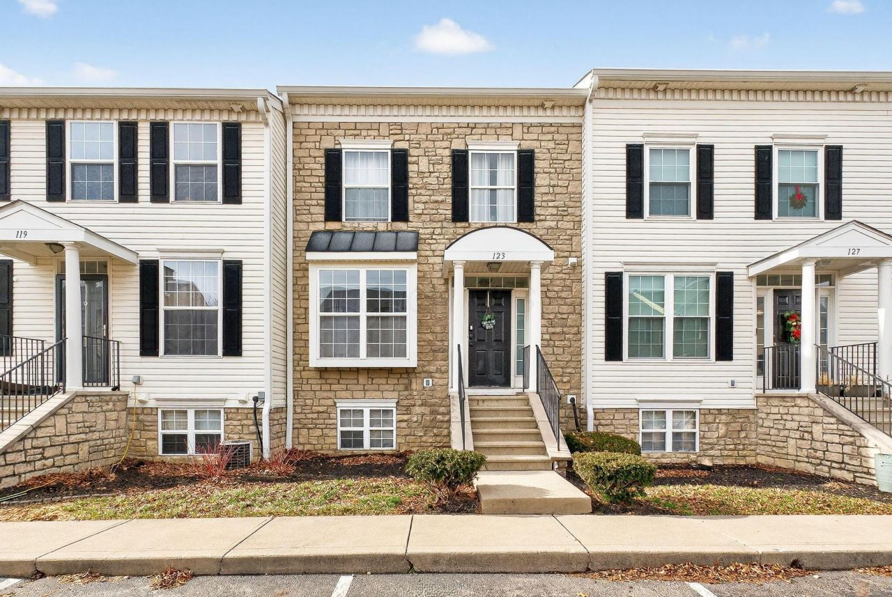 123 Preswicke Mill, Blacklick, OH 43004 Main Photo