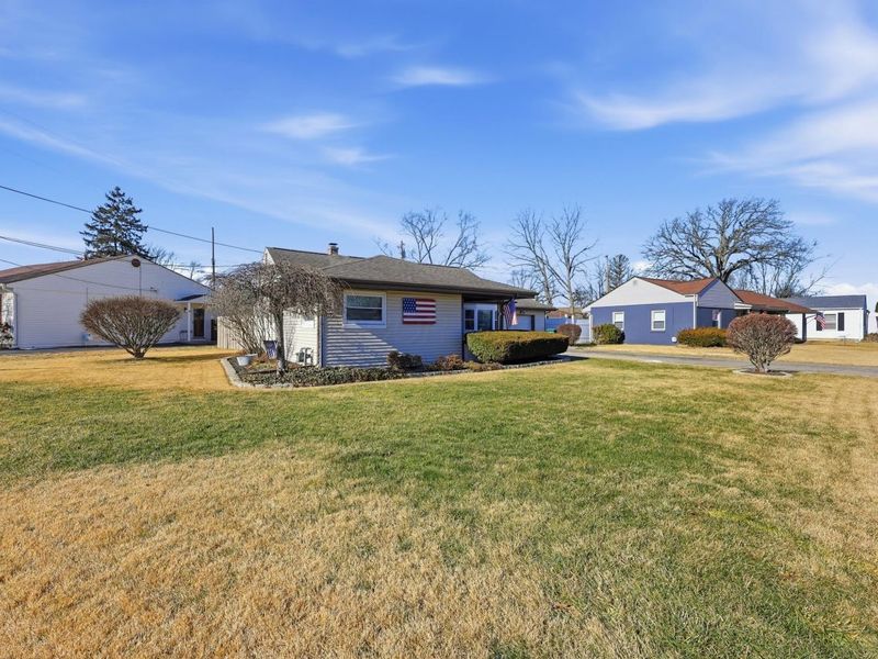 263 Merriman Drive, West Jefferson, OH 43162 Photo 3