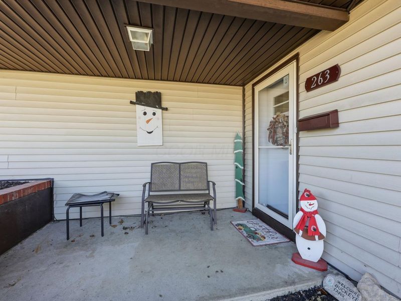 263 Merriman Drive, West Jefferson, OH 43162 Photo 4