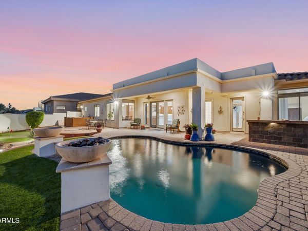 1516 E South Mountain Avenue, Phoenix, AZ 85042
