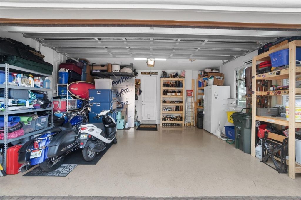 72 NW Chaucer Ln, Boca Raton, FL 33432 Photo