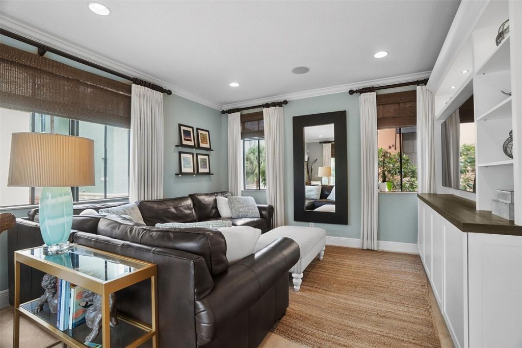 72 NW Chaucer Ln, Boca Raton, FL 33432 Photo