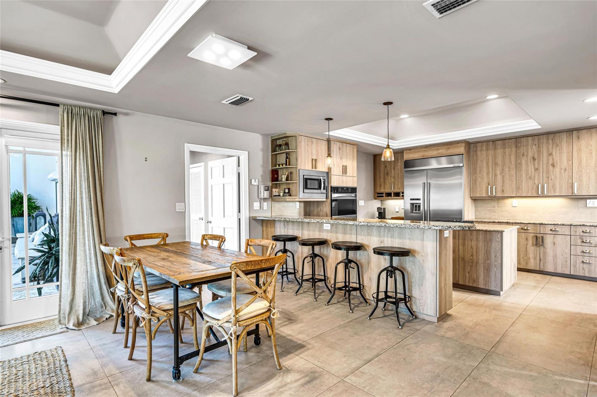 166 Royal Palm Drive, Fort Lauderdale, FL 33301 Photo