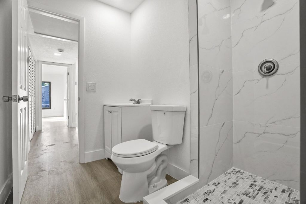 20731 NW 41st Avenue Road, Miami Gardens, FL 33055 Photo