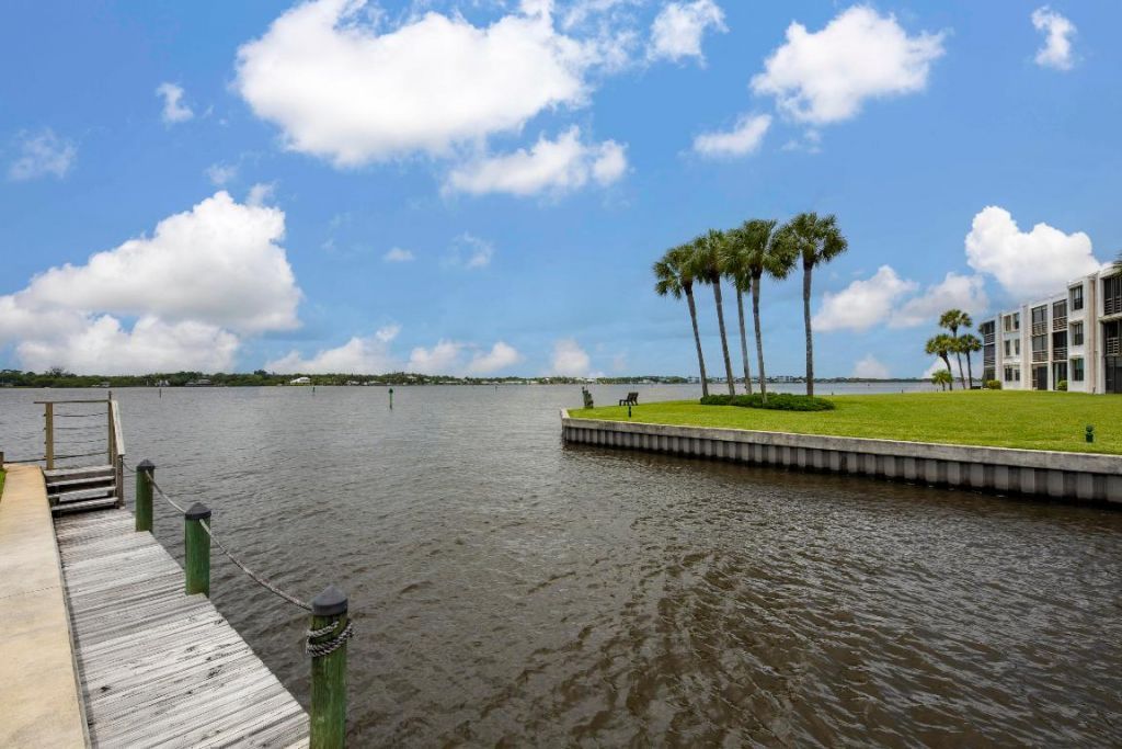 1950 SW Palm City Road, Unit 7101, Stuart, FL 34994 Photo