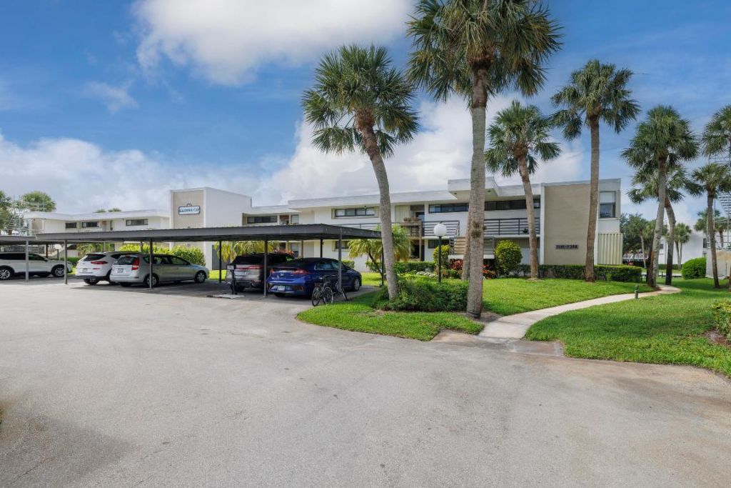 1950 SW Palm City Road, Unit 7101, Stuart, FL 34994 Photo