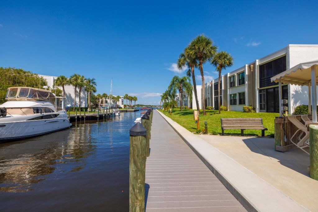 1950 SW Palm City Road, Unit 7101, Stuart, FL 34994 Photo