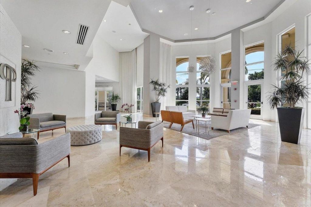 99 SE Mizner Boulevard, Unit 648, Boca Raton, FL 33432 Photo