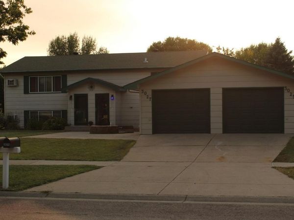 3025 18th Street S, Fargo, ND 58103