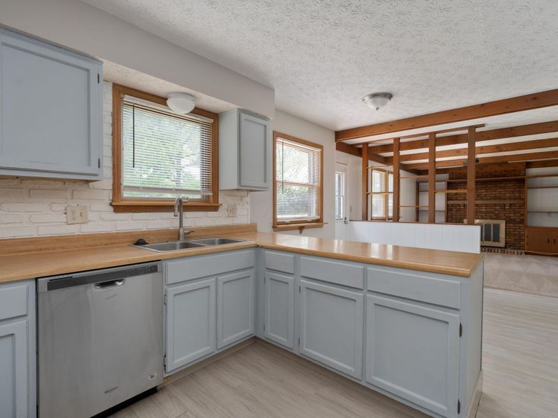 3456 Merrydawn Drive, Columbus, OH 43221 Photo 13