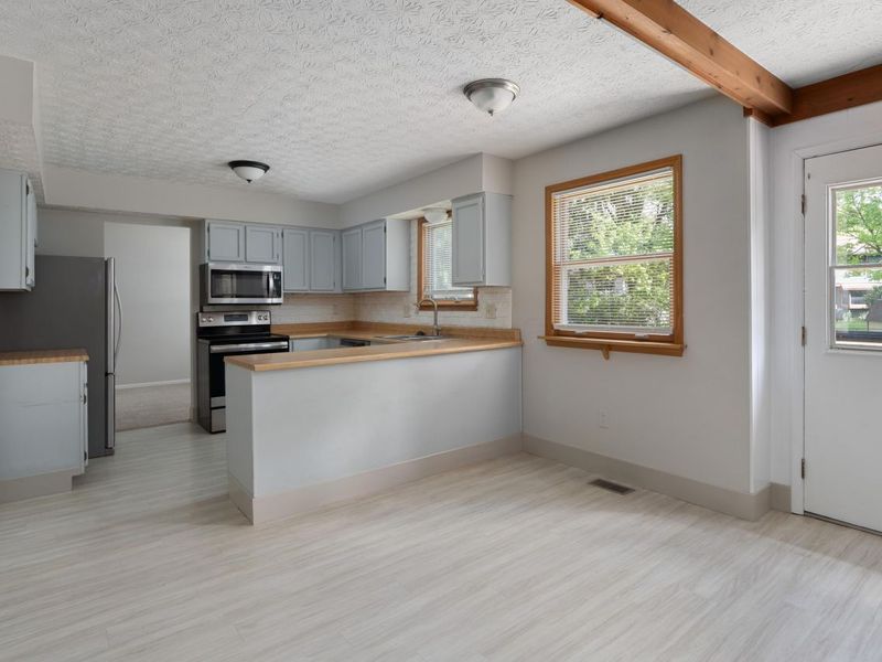 3456 Merrydawn Drive, Columbus, OH 43221 Photo 16