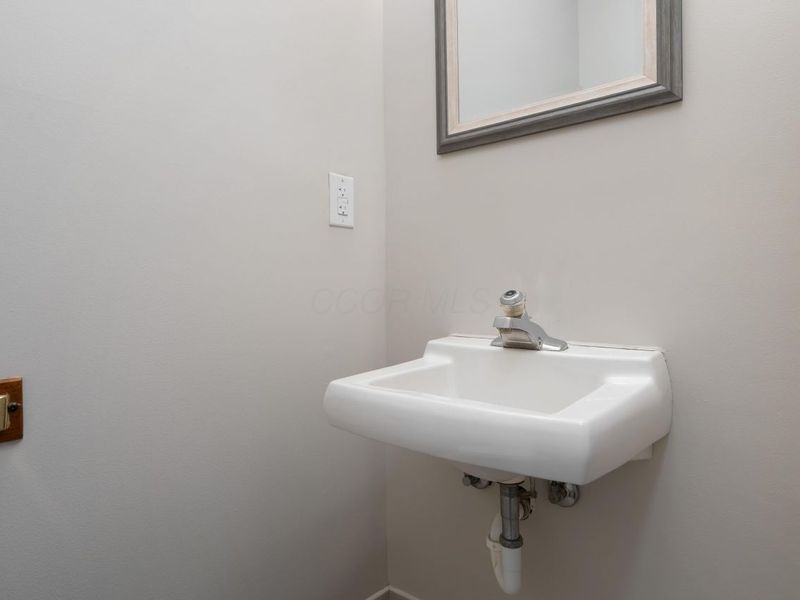 3456 Merrydawn Drive, Columbus, OH 43221 Photo 21