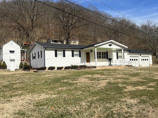 5318 Mays Branch Rd, Lavalette, WV 25535