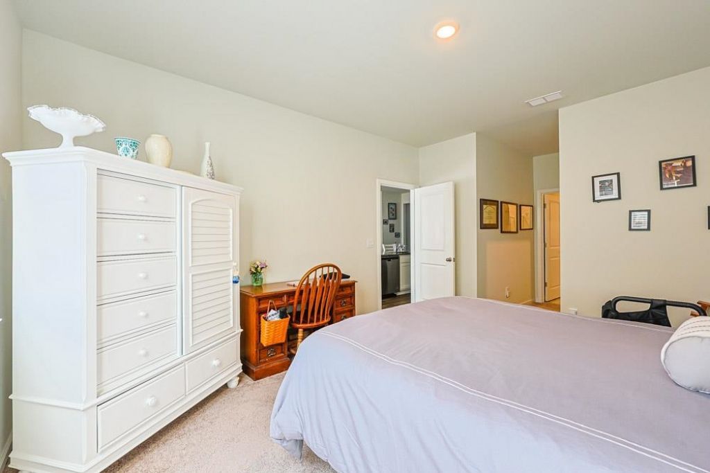 2115 Ridgedale Dr. Photo 11