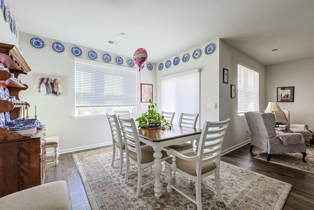 2115 Ridgedale Dr. Photo 9