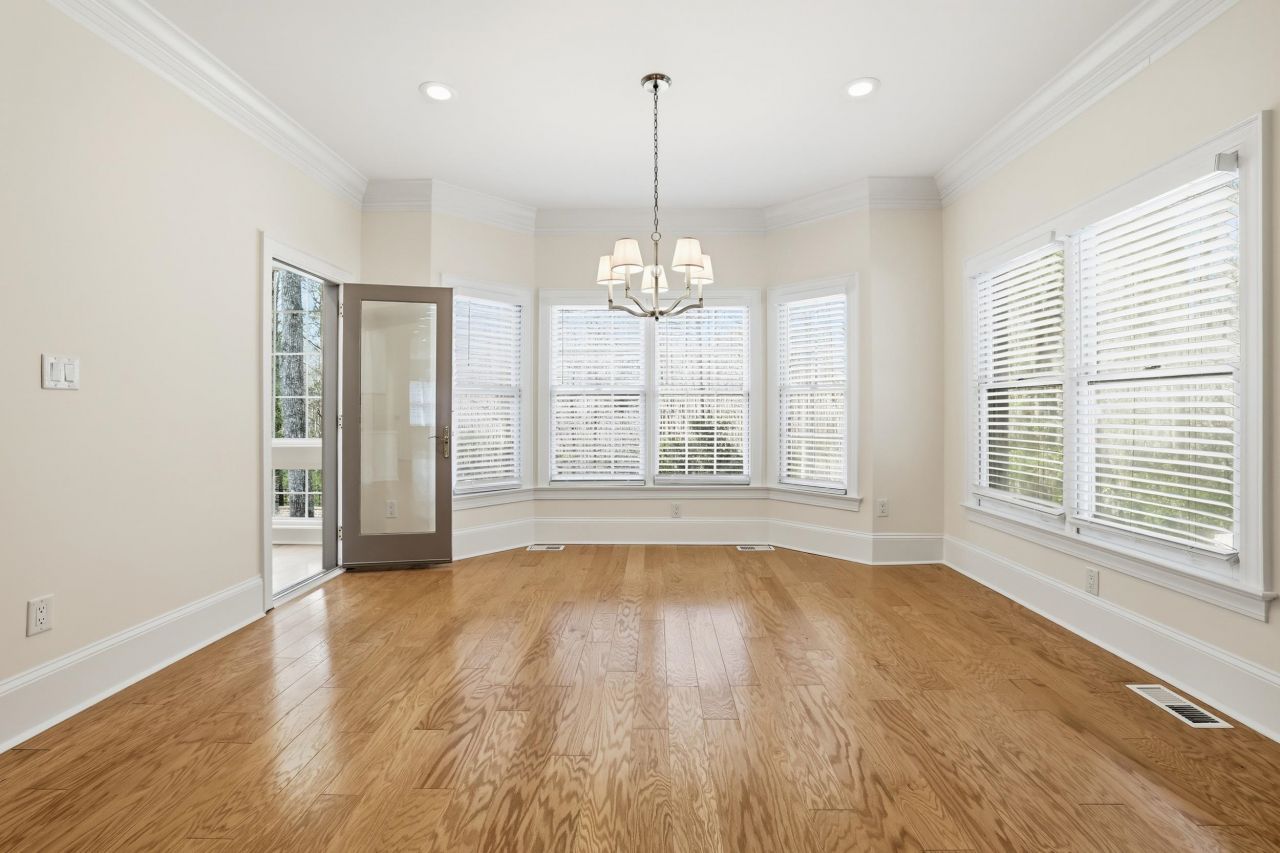 4504 Riverside Ln. Photo 14