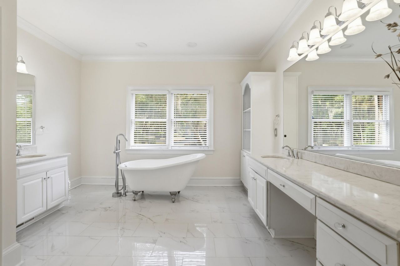 4504 Riverside Ln. Photo 18