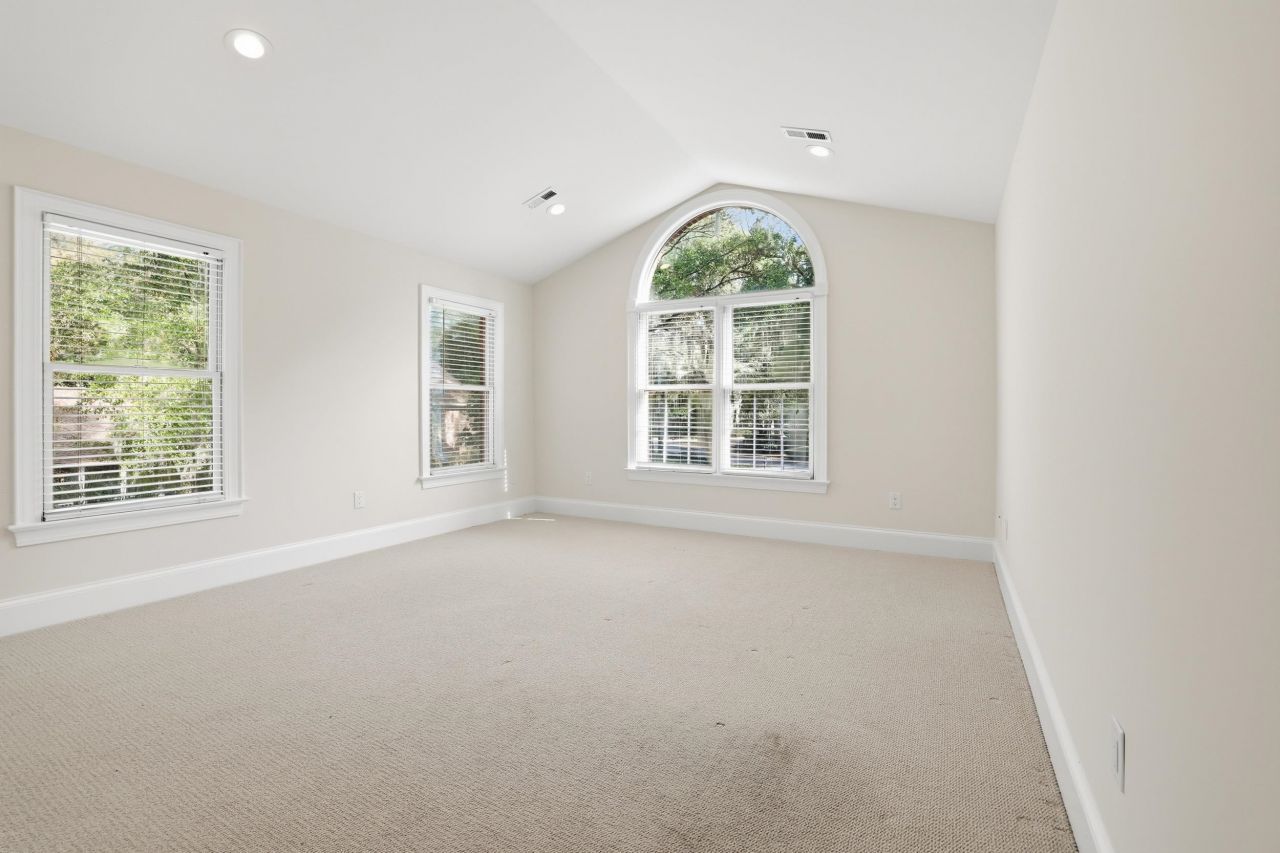 4504 Riverside Ln. Photo 22